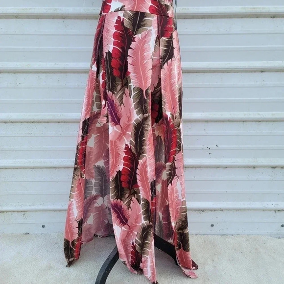 NWT IRIS Feather Print Sleveless MAXI DRESS Two SLITs Jersey Stretch sz M - Picture 9 of 14